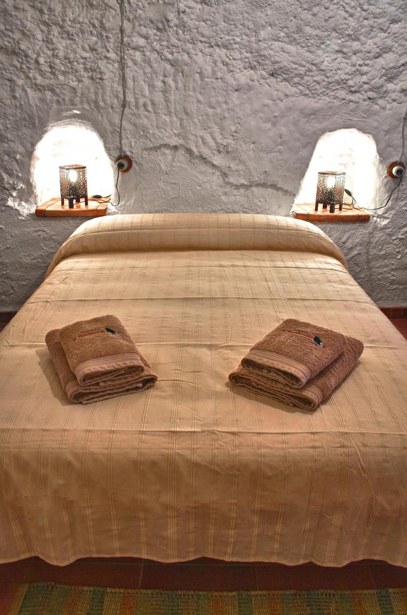 Cuevas El Torriblanco Vendégház Gorafe Kültér fotó