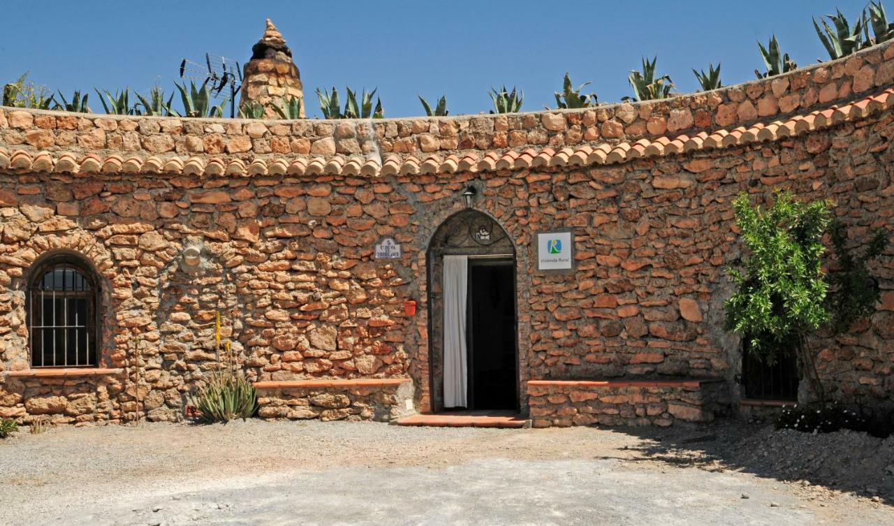 Cuevas El Torriblanco Vendégház Gorafe Szoba fotó
