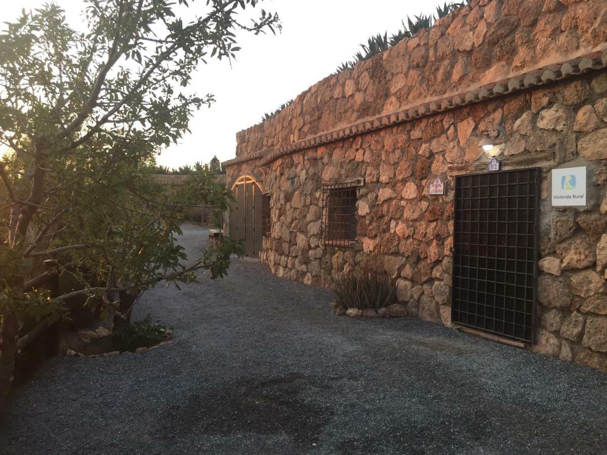 Cuevas El Torriblanco Vendégház Gorafe Kültér fotó